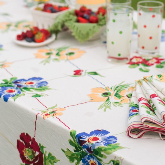 April Cornell Poppy Patchwork Tablecloth 54x54 NWT - Picture 3 of 4